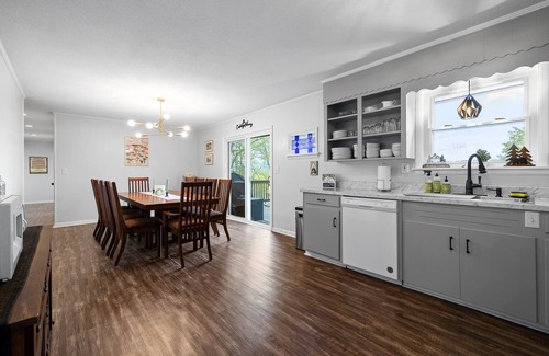 Chattanooga Valley House | Lookout Mtn View! STEAM Shower, Fenced Yard 🐶⛰️