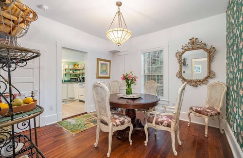Melbourne House | Lookout · Relaxing 2/1 Oasis near River · 9 min to Beach