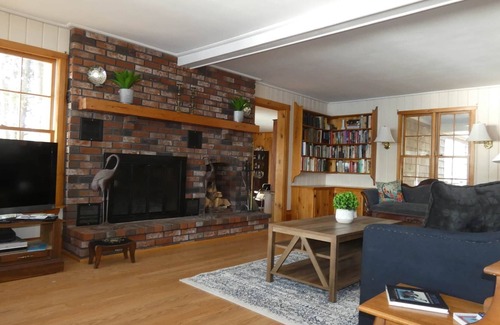 Winthrop House | Loon Cove Lake House