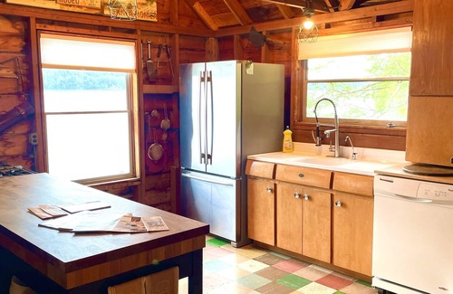 Minden Hills Cottage | *LOONS LANDING * Gull Lake 2 Cottages + Sauna + Fishing + 700 FT Lake Frontage