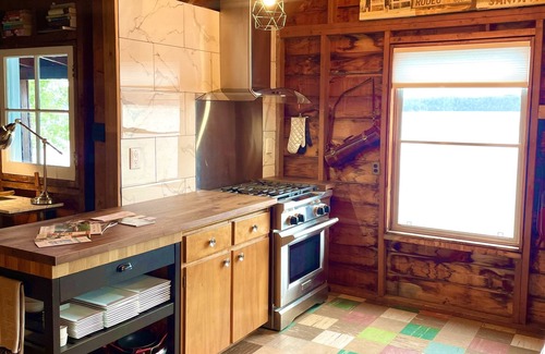 Minden Hills Cottage | *LOONS LANDING * Gull Lake 2 Cottages + Sauna + Fishing + 700 FT Lake Frontage