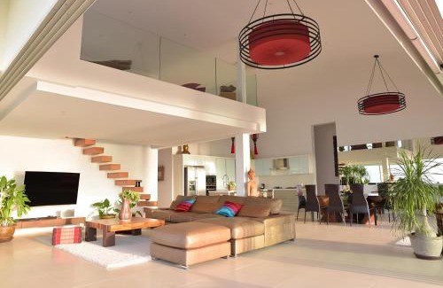 Moo 5 Villa | Lora 3br golden sunset view