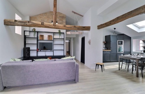 Espelette Apartment | LORBLANC - Apartment Centre Ville - 8 pers