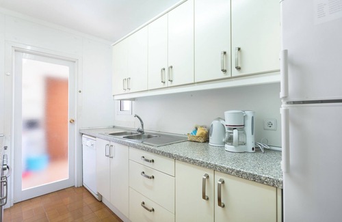 Puerto de Pollensa Apartment | LORD JIM - Comfortable apartment in one of the most beautiful areas of the island. 40 meters from the beach.