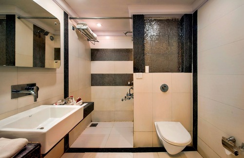 Sayajiganj Hotel | Lords Inn Vadodara