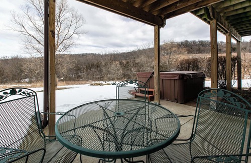 Dubuque Cabin | Lorelei Cabins Aster