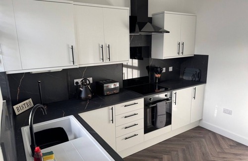 Inverurie House | Lorna Doune - 2 Bedroom Bungalow