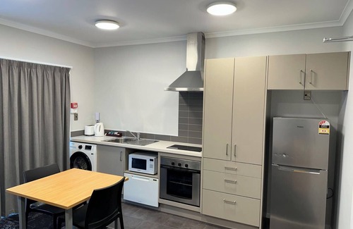 Hamilton Apartment | Lorne Apartments