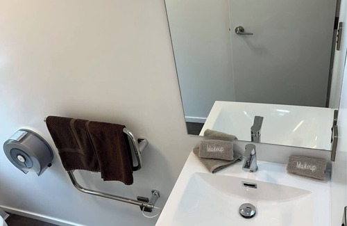 Hamilton Apartment | Lorne Apartments