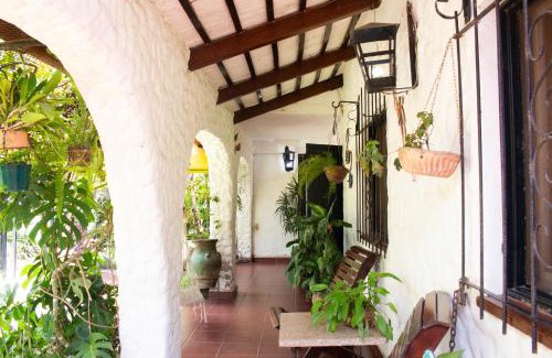Formosa House | Los Abuelos
