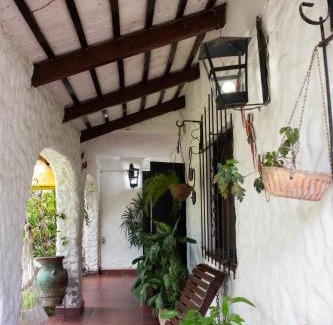 Formosa House | Los Abuelos