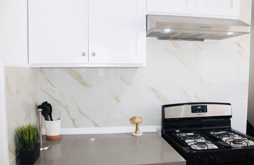 Monterey Park House | LOS ANGELES RED ROSE-HEART OF MONTEREY PARK