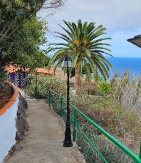 Agulo House | Los Cerrajones: spectacular views from the cliff