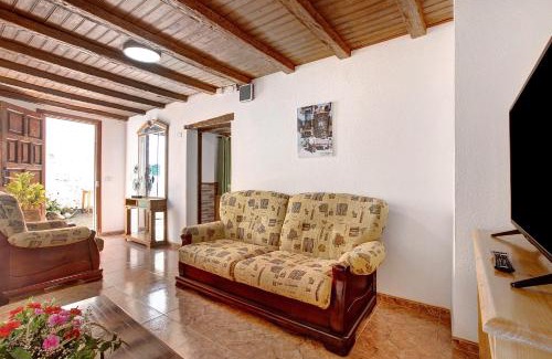 San Juan de la Rambla House | los diablitos 2b