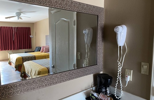 Los Fresnos Hotel | Los Fresnos Inn and Suites