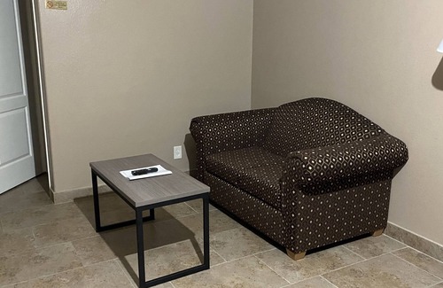 Los Fresnos Hotel | Los Fresnos Inn and Suites