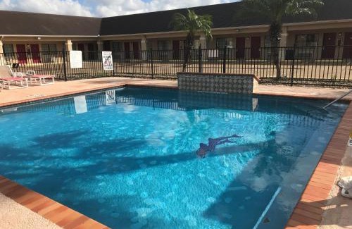 Los Fresnos Hotel | Los Fresnos Inn and Suites