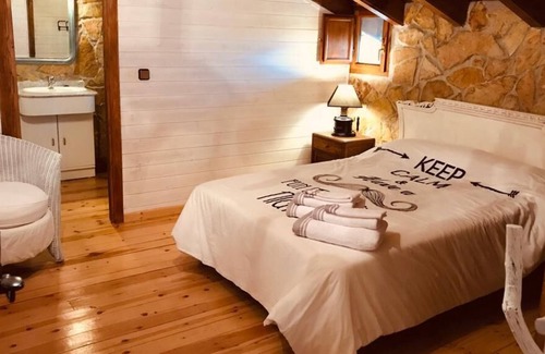 Ituero y Lama House | Los Olivos Tourist House
