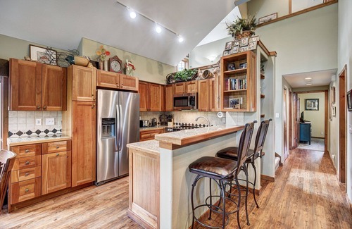 Four O'Clock Condo | Los Pinos by Breckenridge Resort Managers