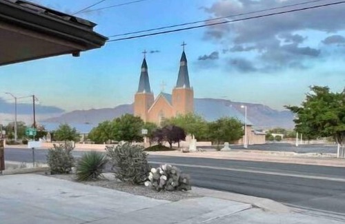 Alamedan Valley House | Los Ranchos hiking, horseback riding , 50min to SantaFe 5 min from balloon park