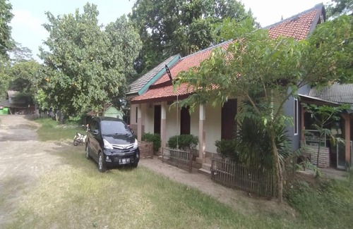 Carita House | Losmen Yosi Carita 2