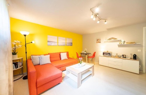 Losone Apartment | Losone-Ascona: 20 min a piedi, parcheggio gratuito