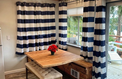 Shelton Cabin | Lost Lake Love Shack, a great place to make memories with friends & family!