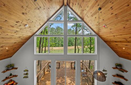 Conroe Ski Chalet | LostForest Cabins