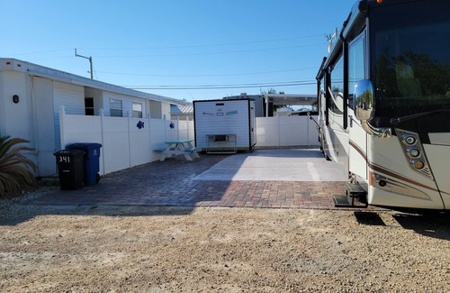Key Largo RV Rental | lot #341 for your RV/Camper full hookups