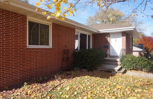 West Des Moines House | Lots of Room in this Private 1 Bedroom Suite in a Beautiful Brick Ranch Home