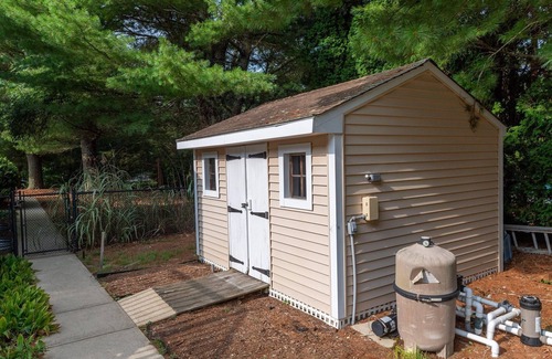 Cotuit House | Lots of space for a big family reunion, privacy, HEATED pool
