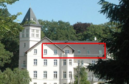 Hohen Niendorf Apartment | Lotte im Schloss