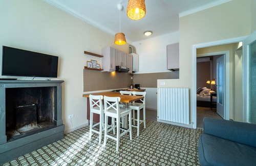 Bellagio Apartment | Lotus Apartment with Lakeview by Wonderful Italy