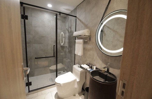 Naga Hotel | LOTUS BLU HOTEL NAGA