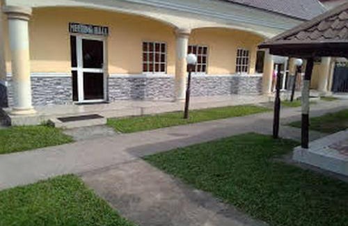 Port Harcourt Cabin | Lotus Hotels and Suites
