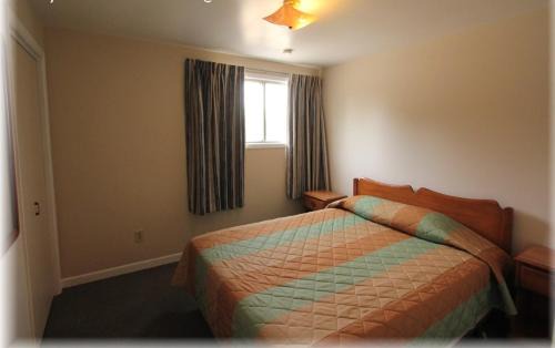 Cobourg Hotel | Lotus Motel