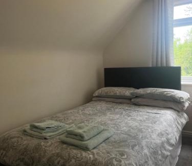 Oughterard Apartment | Lough Corrib Lodge - with private access to lake