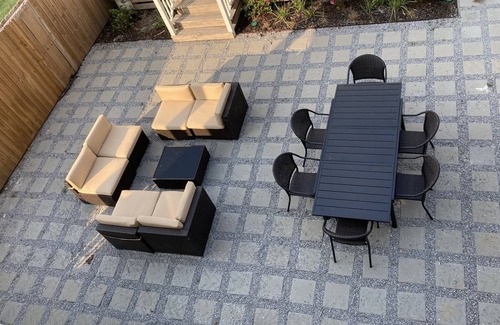 Faubourg Delassize Condo | Louisiana Villa sleeps 8