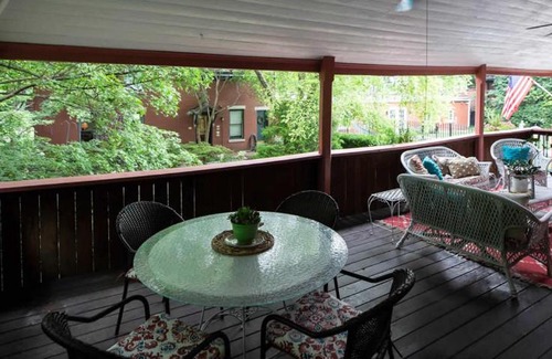 Old Louisville Bed & Breakfast | Louisville Bourbon Inn