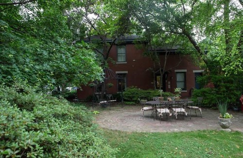 Old Louisville Bed & Breakfast | Louisville Bourbon Inn
