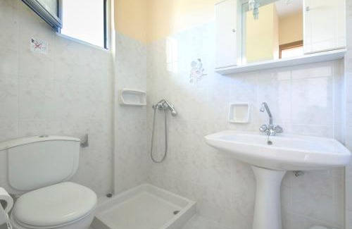 Vlachata Apartment | Lourdas View Studios