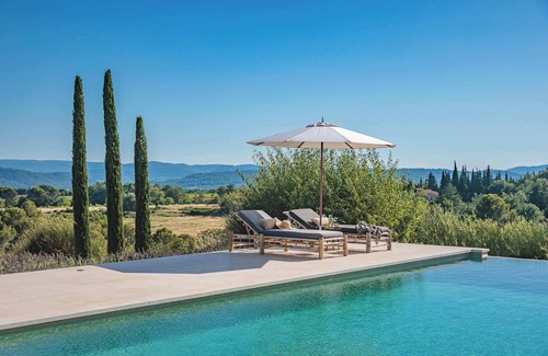 Cabrieres-dʼAigues House | Lourmarin, Htd pool A/C By the"DomainedelaColline"
