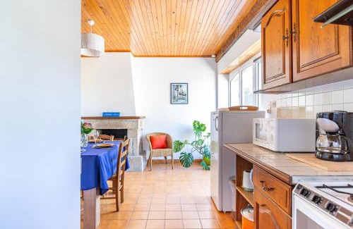 Plomodiern House | Loustic
