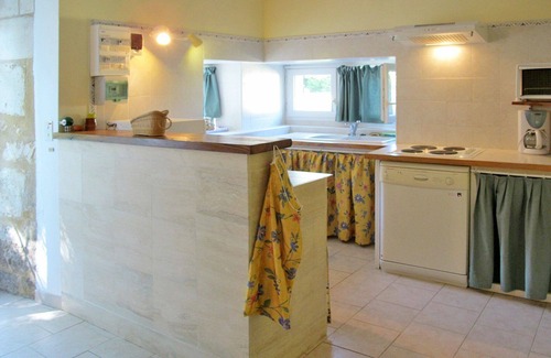 Saint-Georges-de-Montclard Apartment | Lovely apartment for 2 guests with pool, internet, TV, terrace and parking