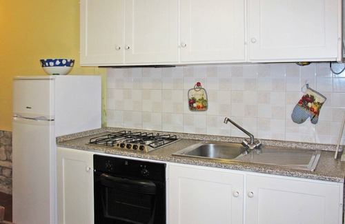 Monte Santa Maria Tiberina House | Lovely apartment in villa with pool, WIFI, terrace, pets allowed, panoramic view and parking
