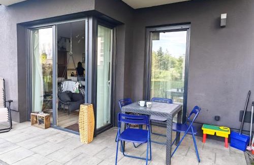 Lodz Apartment | Love Live Łódź z ogrodem, Parking, Grill
