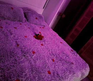 Peyruis Hotel | Love Room - Le Parad'Ysi