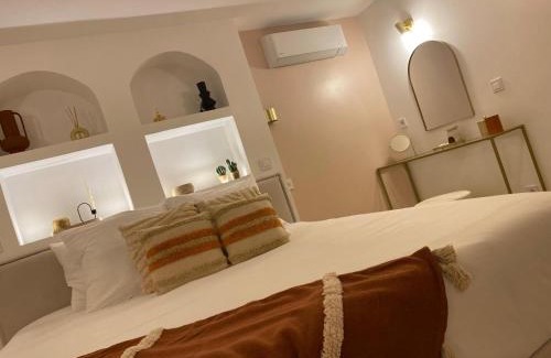 Blennes Apartment | Love Room Morocco - Jacuzzi & Piscine Privée