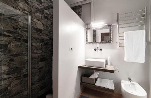 Carate Urio Apartment | Love's corner - by MyHomeInComo