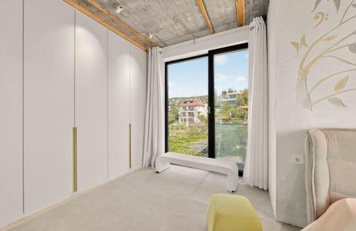 Trakata Apartment | Love Seaview Escape, 2BR Apartment with Balcony, Varna